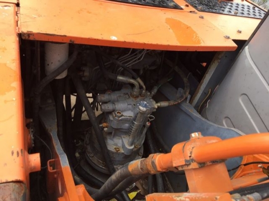 ขาย!! >>> Hitachi Zx200 รุ่น 1 พร้อมใช้งาน 8,000 ชั่วโมง <<< เบอร์ติดต่อ 098-7155789 086-4631102