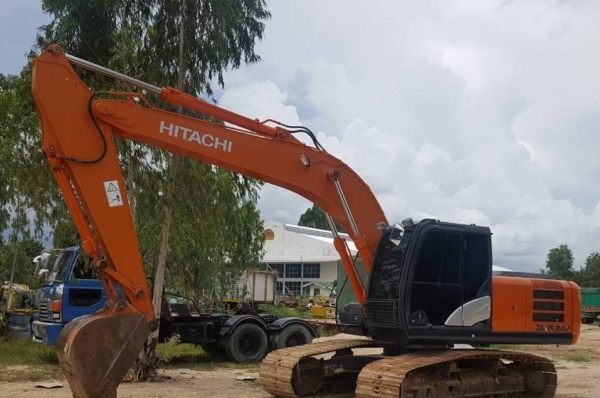 ขาย!! >>> Hiatchi Zx200 รุ่น 5G 1,790,000 บาท เล่มทะเบียน <<< เบอร์ติดต่อ 098-7155789 086-4631102