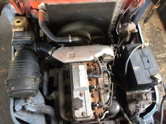 ขายด่วนน!! TOYOTA รุ่น 6 FD25 เสา 6 เมตร เกียร์ Manual