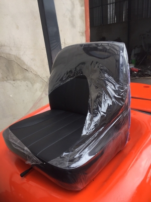 ขายด่วนน!! TOYOTA รุ่น 6 FD25 เสา 6 เมตร เกียร์ Manual