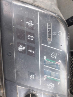 ขายKOMATSU PC60-7 เก่าญี่ปุ่นแท้  สภาพสวย  มีผานหน้า ปลายยาว พิเศษ  พร้อมใช้ โทร 089-3818694  ดวงนภา