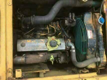 KOMATSU PC 60-6 KOMATSU PC 60-6