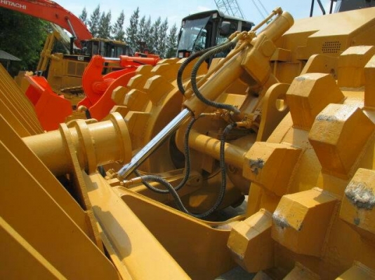 ขายรถบด Catterpilla 826G