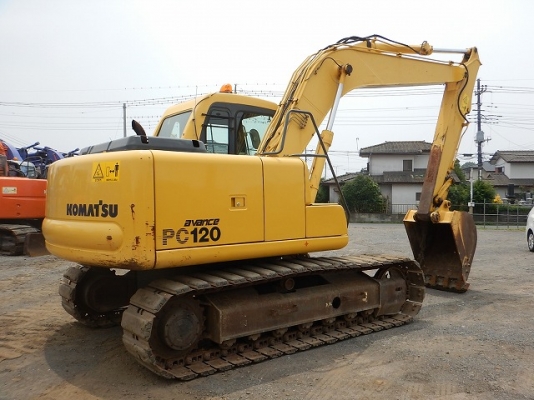 ขาย KOMATSU PC120-6E นำเข้าจากญี่ปุ่น โทร.090-986-2521 อ๊อบ