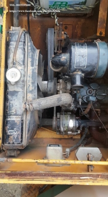 FROM JAPANขายถูกด่วนๆCOMBINATION ROLLER KOMATSU-JV40CW-1 รถบดหน้าเหล็ก-หลังยาง /แบบ4ตัน /เลี้ยวเอว/ ราคาเพียง 295,000 บาท สนใจติดต่อ 0819337688