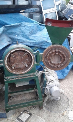 ต้องการขายเครื่อบบดแบบจานหมุน ต้องการขายเครื่อบบดแบบจานหมุน