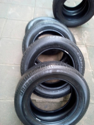 195/65R15  BRIDGESTONE B390 ปีใหม่  ปี16 ชุด 4 เส้น โทร.081-427-3941