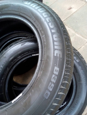 195/65R15  BRIDGESTONE B390 ปีใหม่  ปี16 ชุด 4 เส้น โทร.081-427-3941