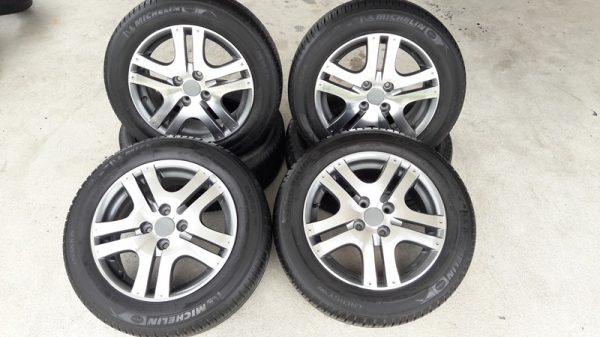 ล้อRacing Wheels ขอบ15 ยาง175/65/15 ปี14  4 ล้อ