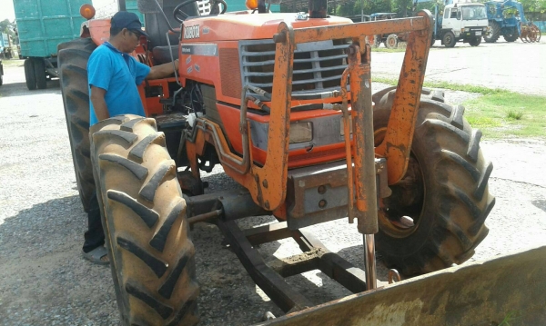 ขายคูโบต้า M9000