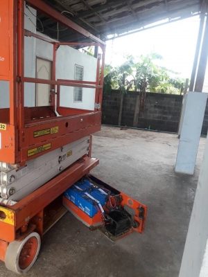 ขายรถกรรไกร มือสอง สภาพดี แบตเตอรี่ใหม่