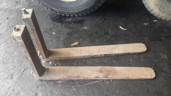 งาโฟล์คลิฟท์ 3ตัน