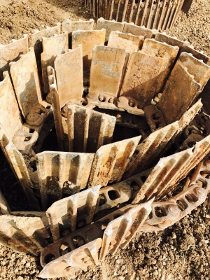 ขายโซ่พร้อมแผ่น CAT320C ขายโซ่พร้อมแผ่น CAT320C