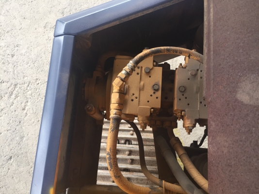 KOMATSU PC 60-5 รถนอกญี่ปุ่นไม่เคยผ่านการใช้งานในไทย สนใจติดต่อ 0813553478