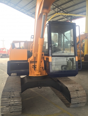 KOMATSU PC 60-5 รถนอกญี่ปุ่นไม่เคยผ่านการใช้งานในไทย สนใจติดต่อ 0813553478