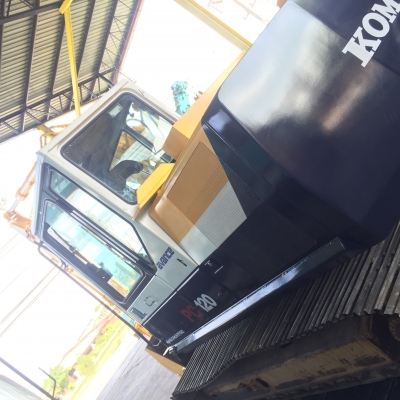 Komatsu PC120-5 นำเข้าจากญี่ปุ่น  สนใจติดต่อ 0813553478