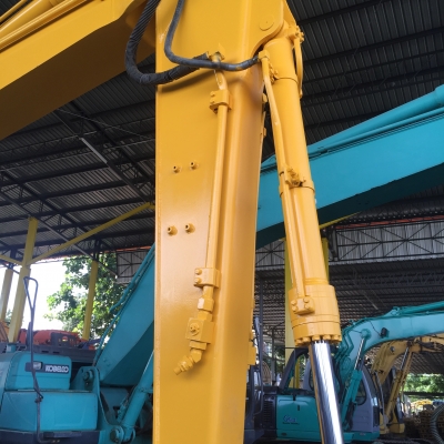 Komatsu PC120-5 นำเข้าจากญี่ปุ่น  สนใจติดต่อ 0813553478