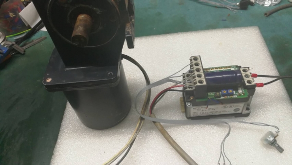 1,400 บ. ส่งฟรี083-2000058 LINE ID: line832923 ชุดมอเตอร์เกียร์และตัวควบคุมความเร็วพร้อมต่อให้ใช้งานได้ตามภาพมอเตอร์เกียร์ทดยี่ห้อ ORIENTAL อินเวอร์เตอร์ยี่ห้อ MITSUBISHI (ใช้ไฟบ้าน 220V.) มี 3ชุด 1,400 บ. ส่งฟรี083-2000058 LINE ID: line832923 ชุดมอเตอร์เกียร์และตัวควบคุมความเร็วพร้อมต่อให้ใช้งานได้ตามภาพมอเตอร์เกียร์ทดยี่ห้อ ORIENTAL อินเวอร์เตอร์ยี่ห้อ MITSUBISHI (ใช้ไฟบ้าน 220V.) มี 3ชุด