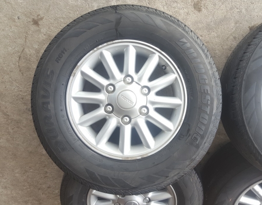 ขายล้อISUZU ขอบ15พร้อมยางปี14  4 ล้อ