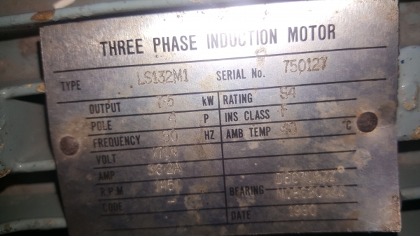 ขายมอเตอร์เกียร์ใช้กับลิฟท์พร้อมชุดเบรคจำนวน 2 ชุดราคาชุดละ 20,000 บาท