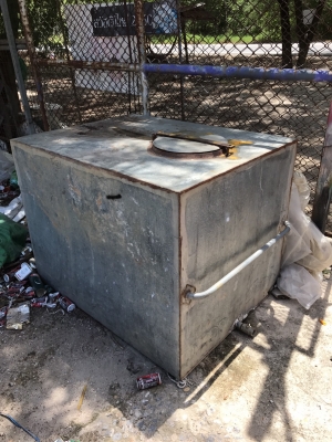 ขายด่วน แถ้งน้ำ. ยาว1.20ม กว้าง90ซ. สภาพใช้งานได้ 3000 บาท