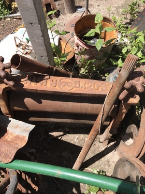 ขายด่วน อุปกรณ์รีดยาง แบบมีร่อง กับรีดเรียบ เลิกใช้งาน 2ชิ้น 7500