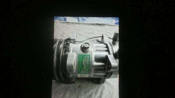 คอมแอร์SD7H15