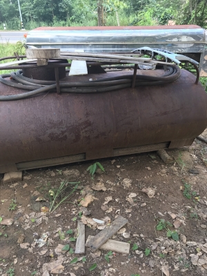 ขายด่วน ถังน้ำ  ยาว2.20 กว้าง1.20 สูง. ใส่รถกระบะะ ขาย 7000