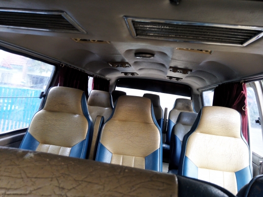 ขายรถตู้ TOYOTA เครื่อง ดีเซล 2 L ราคา 32000