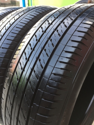 ยาง DUNLOP 215-65-16 ปี 16 ครบชุด 4 เส้น 4800  สภาพสวยๆไม่บวมไม่กินข้าง ดอกยางเหลือเยอะเอาไปวิ่งกันใด้อีกยาวค่ะ