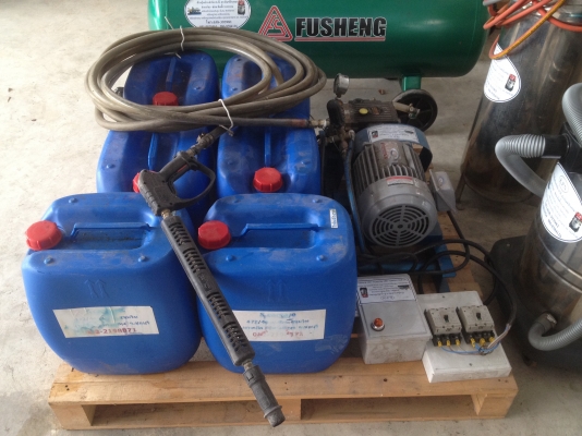 ปั้มน้ำแรงดันสูง 3 แรง 380V. Interpump W-98 พร้อมฐาน ปั้มน้ำแรงดันสูง 3 แรง 380V. Interpump W-98 พร้อมฐาน