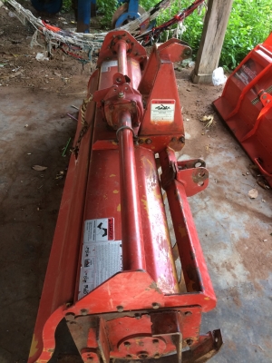 ขายโรต้ารี 215 cm ราถูก สภาพดี ใช้น้อย ต่อลองหน้างานครับ ขายโรต้ารี 215 cm ราถูก สภาพดี ใช้น้อย ต่อลองหน้างานครับ