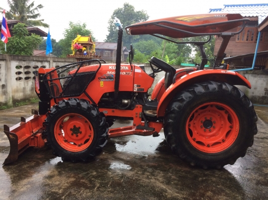 ขายคูโบต้า M6040SU สวยๆ รถมือเดียว ใช้น้อย อุปกร ใบมีด โรตารี่ 220 cm ผาน 6 ขายคูโบต้า M6040SU สวยๆ รถมือเดียว ใช้น้อย อุปกร ใบมีด โรตารี่ 220 cm ผาน 6