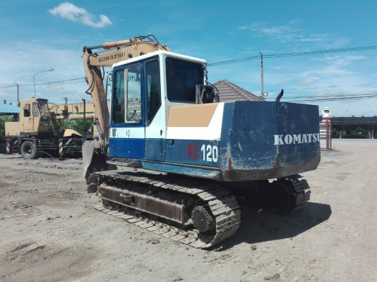 ขายด่วน KOMATSU PC100-5 สภาพสวยพร้อมใช้งาน ไฟฟ้าสมบูรณ์ โซ่ช่วงล่างสวยพร้อมใช้งาน สนใจโทรสอบถาม 093-0764943 088-3223272 k ตั้ม