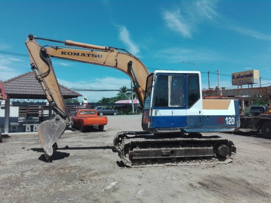 ขายด่วน KOMATSU PC100-5 สภาพสวยพร้อมใช้งาน ไฟฟ้าสมบูรณ์ โซ่ช่วงล่างสวยพร้อมใช้งาน สนใจโทรสอบถาม 093-0764943 088-3223272 k ตั้ม