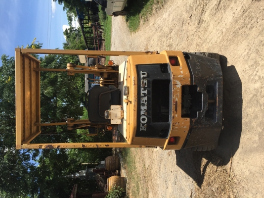 ขายรถตัก komatsu sg10 ราคา 130,000เก่าญี่ปุ่นโทร 085-297-0055