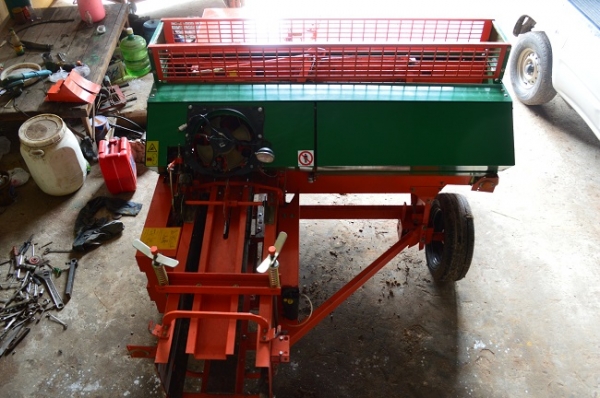 ขายเครื่องอัดฟาง KMT 1600s สภาพใหม่พร้อมใช้งาน ขายเครื่องอัดฟาง KMT 1600s สภาพใหม่พร้อมใช้งาน