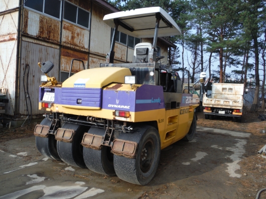 >>Clear Stock<< 7ล้อ Dynapac RT205 เกียร์ออโต้ Isuzu 4BGT ชั่วโมงน้อยๆ นำเข้าญี่ปุ่น โทร. 092-929-9942 ธีรเทพ >>Clear Stock<< 7ล้อ Dynapac RT205 เกียร์ออโต้ Isuzu 4BGT ชั่วโมงน้อยๆ นำเข้าญี่ปุ่น โทร. 092-929-9942 ธีรเทพ