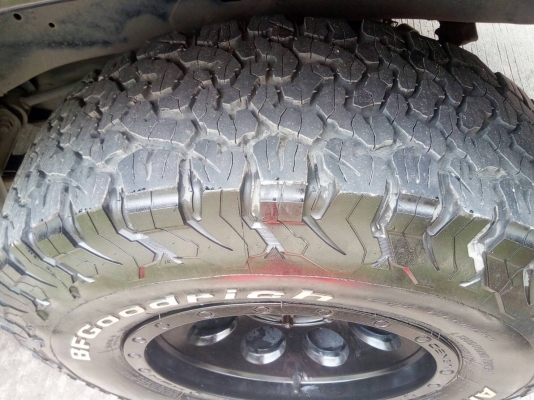 แม็คเลนโซ่ กว้าง 9 นิ้ว ออฟ 0 Bf KO2 ขนาด 265/75/16 ปี 15 ยกชุด 29000 บาท