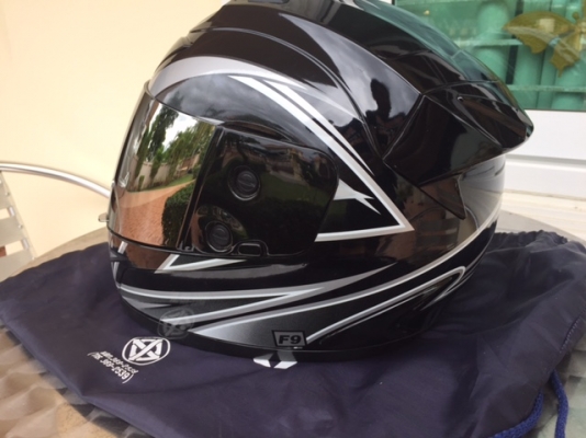 ขายหมวกกันน็อคเต็มใบ