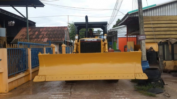 ขาย แทรคเตอร์ CAT D6D เครื่อง 10Z1-UP เกียร์ตัด