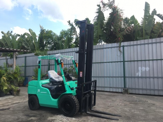 รถนำเข้าจากญี่ปุ่น MITSUBISHI รุ่นล่าสุด ยก 3.5 ตัน 5 เมตร ดีเซล ออโต้ ปี2010 ชั่วโมง 4พัน ราคา 450,000 บาท 094-426-7888 จะเด็ด