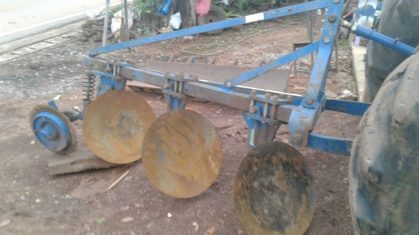 ขายผานสามโครงสี่พีทีสภาพสวยพร้อมใช้งาน0872590577 0969199379