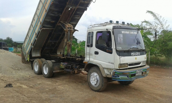 ขายเดก้า 195กะบะเนียมเกียรเล่มทะเบียนพร้อมโอน