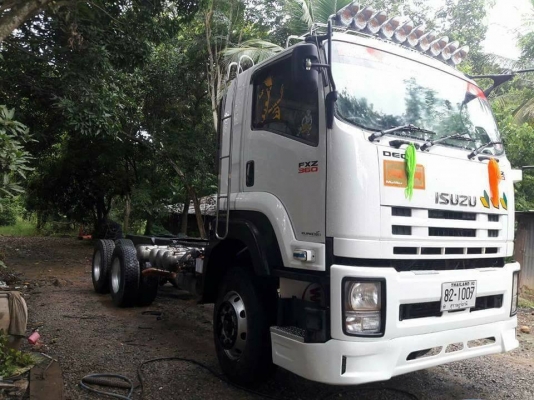 หัวคัสซี Isuzu 360 แรง ปี 55 เฟืองช้า มีระบบลาก ทะเบียนพร้อม