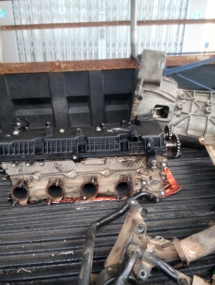 ขายเครื่องฝาสูบHYUNDAI H1 ขายเครื่องฝาสูบHYUNDAI H1