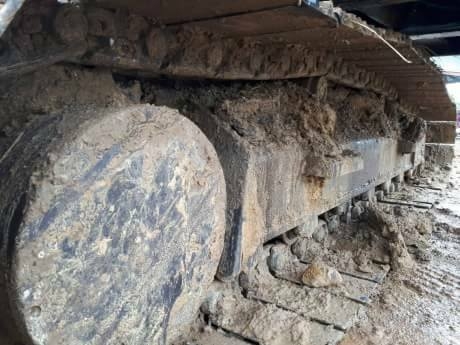 ขายรถขุดแบ็คโค SK200-5มาร์คไฟว์ซุปเปอร์ ไฟฟ้าครบ ชุดจดทะเบียนช่วงล่าง เอวดี