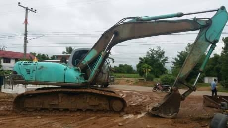 ขายรถขุดแบ็คโค SK200-5มาร์คไฟว์ซุปเปอร์ ไฟฟ้าครบ ชุดจดทะเบียนช่วงล่าง เอวดี