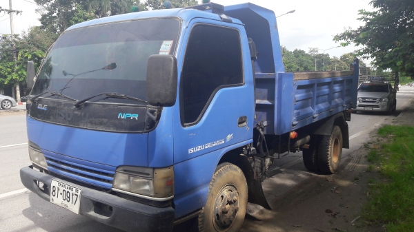 ขายNPRเครื่อง4HG1-130 โบว์ปี47 เครื่องดี คัชชีสวยสด แอร์ เพาเวอร์ สามมิตร  รถสวยเดิมๆ ทะเบียนเต็ม เล่มพร้อม