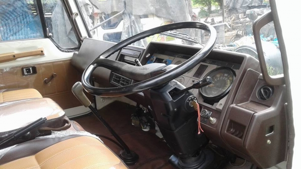 ขาย10ล้อ ฮีโน่FM227 หัวคัชซี 2 เพลาเครื่องดี คัชซีสวย เครื่องเดิมเกียร์เดิม ยางดี